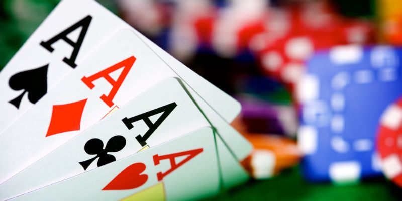 12BET_Giới Thiệu Về Bài Nhựa Poker Và Những Điều Cần Lưu Ý