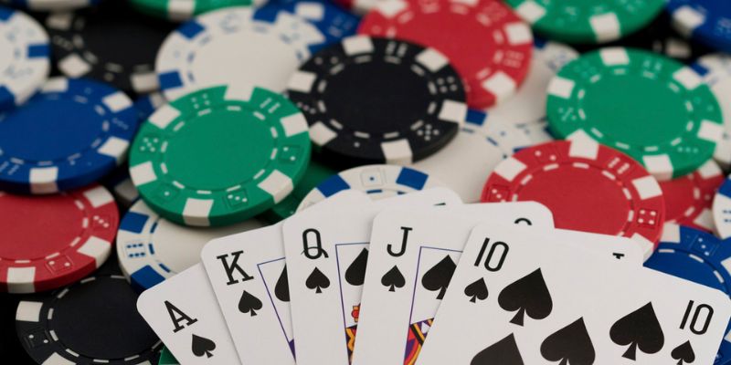 12BET_Cách Chia Bài Poker Và Bí Quyết Chơi Poker Đỉnh Nhất