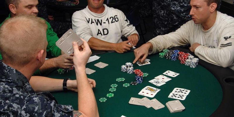 12BET_Mẹo Chơi Game Bài Poker Hiệu Quả Bạn Cần Biết