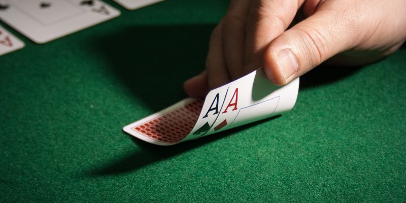 12BET_Xếp Hạng Bài Poker Mạnh Nhất Mà Bạn Nên Biết 
